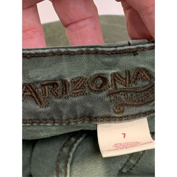 Arizona camo jegging, distressed, jean size 7 juniors ￼ - Picture 5 of 7